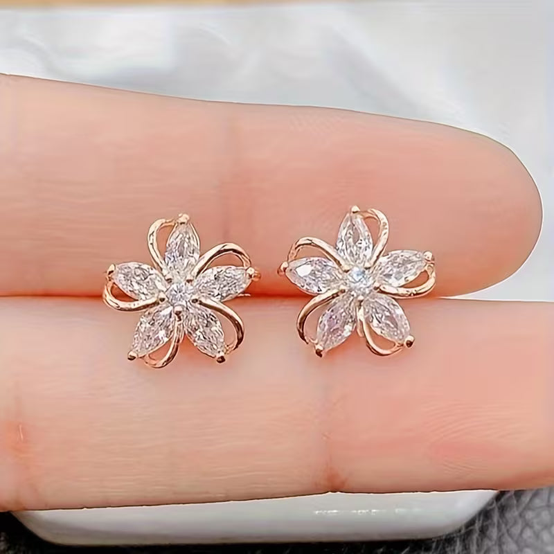 Women's Cubic Flower Stud Earrings - Elegant Vintage -Looking Flower Jewelry