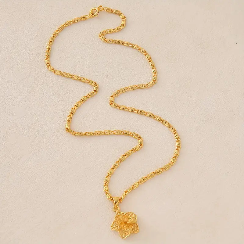 Plated Three-Layer Floral Pendant Necklace for Women - Elegant Retro Chain