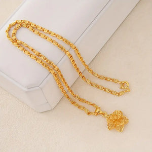 Plated Three-Layer Floral Pendant Necklace for Women - Elegant Retro Chain