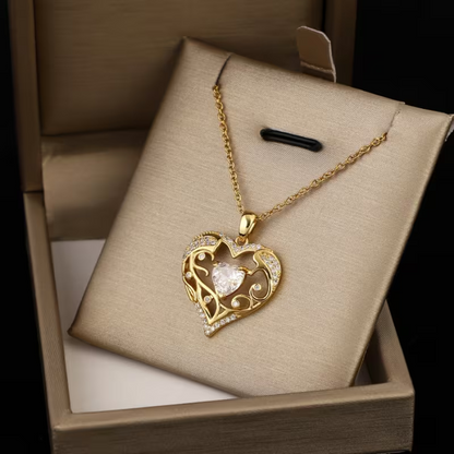 Artificial Heart Crystal Hollow Pattern Pendant Necklace