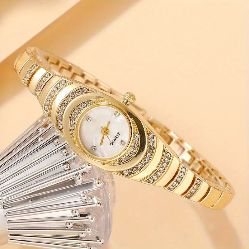 Elegant Women's Golden-Tone Quartz Watch with Sparkling Rhinestone Band