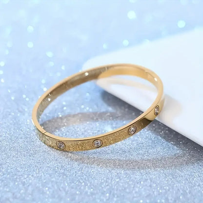 Classic Versatile Elegant Temperament Bracelet Gift Bracelet