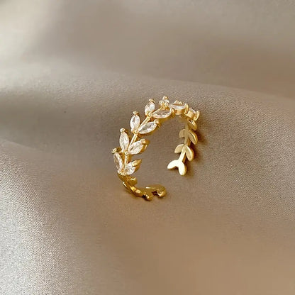 Chic Adjustable Leaf Ring with Sparkling Cubic Zirconia