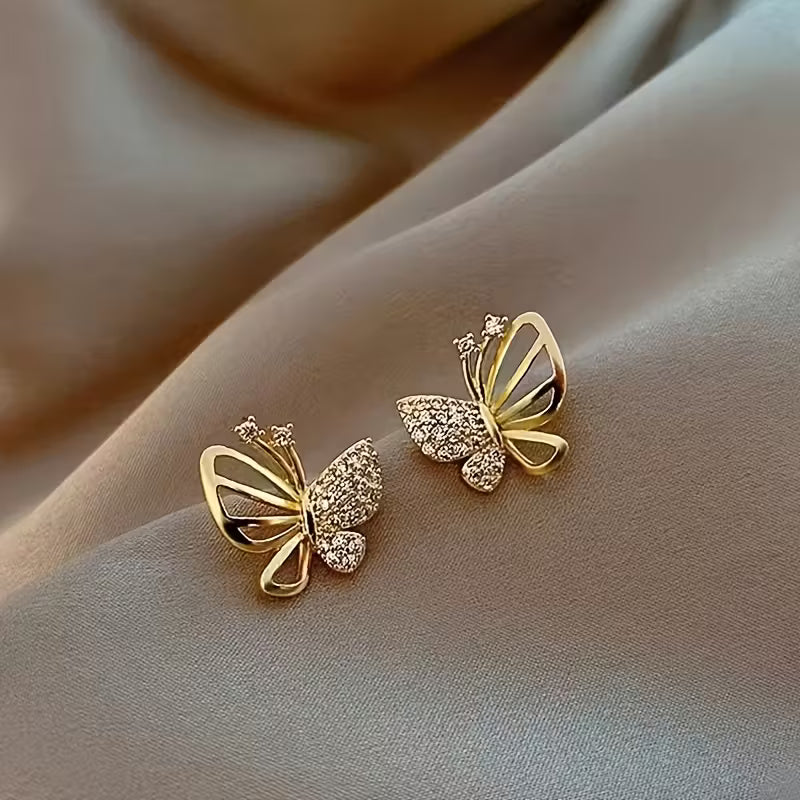 A Pair of Simple and Fashionable Butterfly-Shaped Earrings