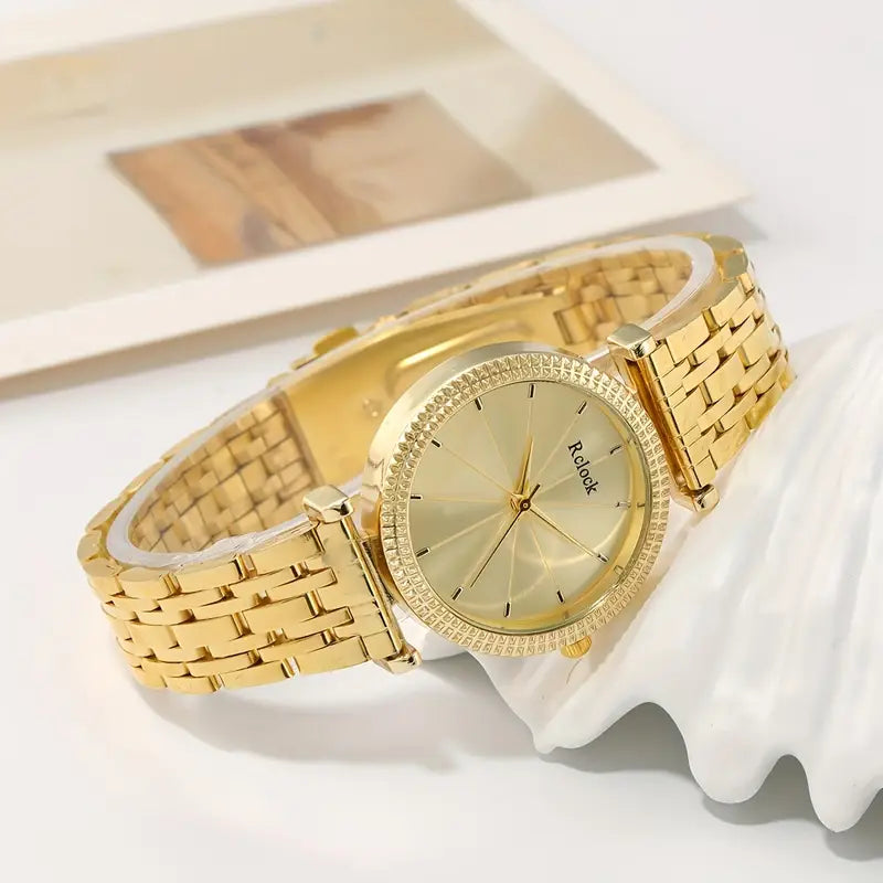 Elegant Round Face with Zinc Alloy Band & Sparkling Accents
