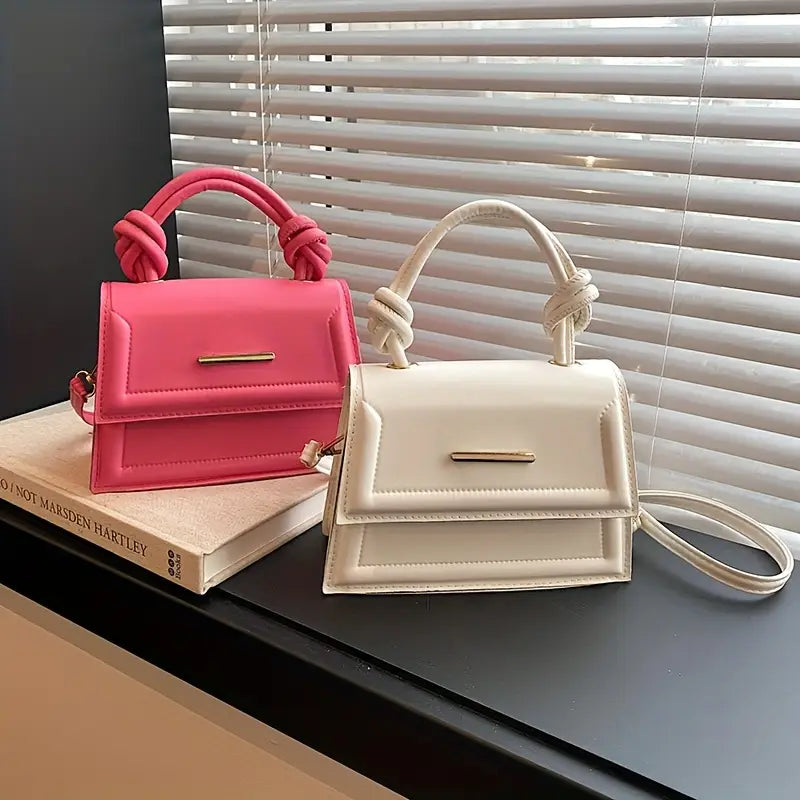 Fashionable Single Shoulder Bag - Adjustable Magnetic Closure