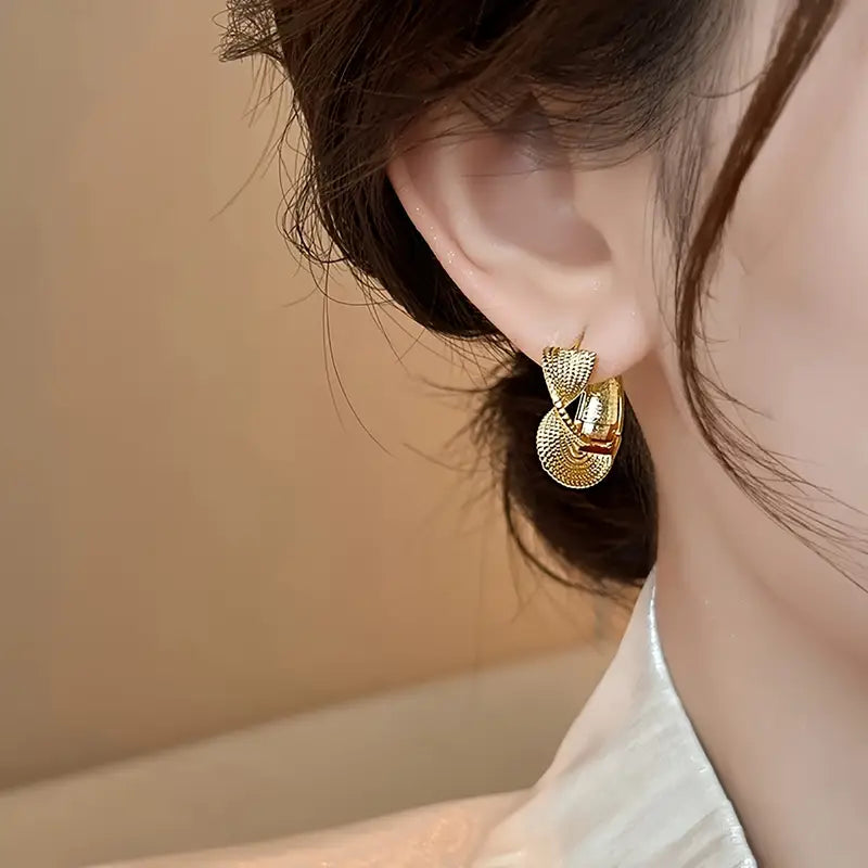 Tone Leaf Design Hoop Earrings, Zinc Alloy with Copper Posts, Fashionable Geometric Distortion