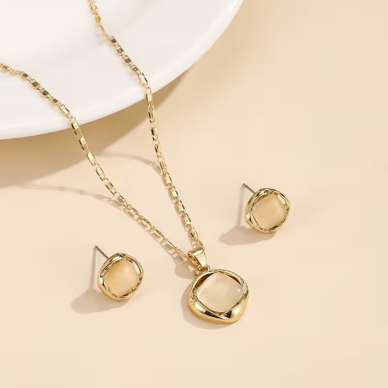 Rotating Round-Corner Square Cat's Eye Pendant Necklace and Earrings Jewelry Set