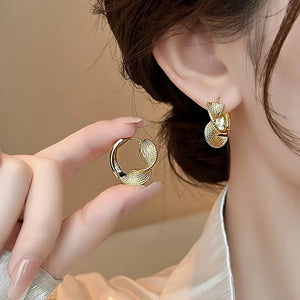 Tone Leaf Design Hoop Earrings, Zinc Alloy with Copper Posts, Fashionable Geometric Distortion
