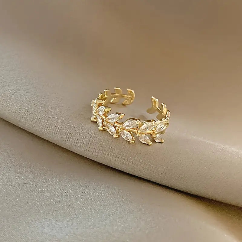 Chic Adjustable Leaf Ring with Sparkling Cubic Zirconia