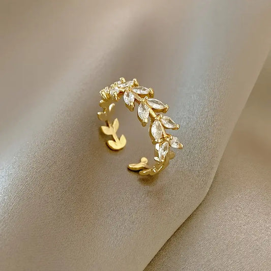 Chic Adjustable Leaf Ring with Sparkling Cubic Zirconia