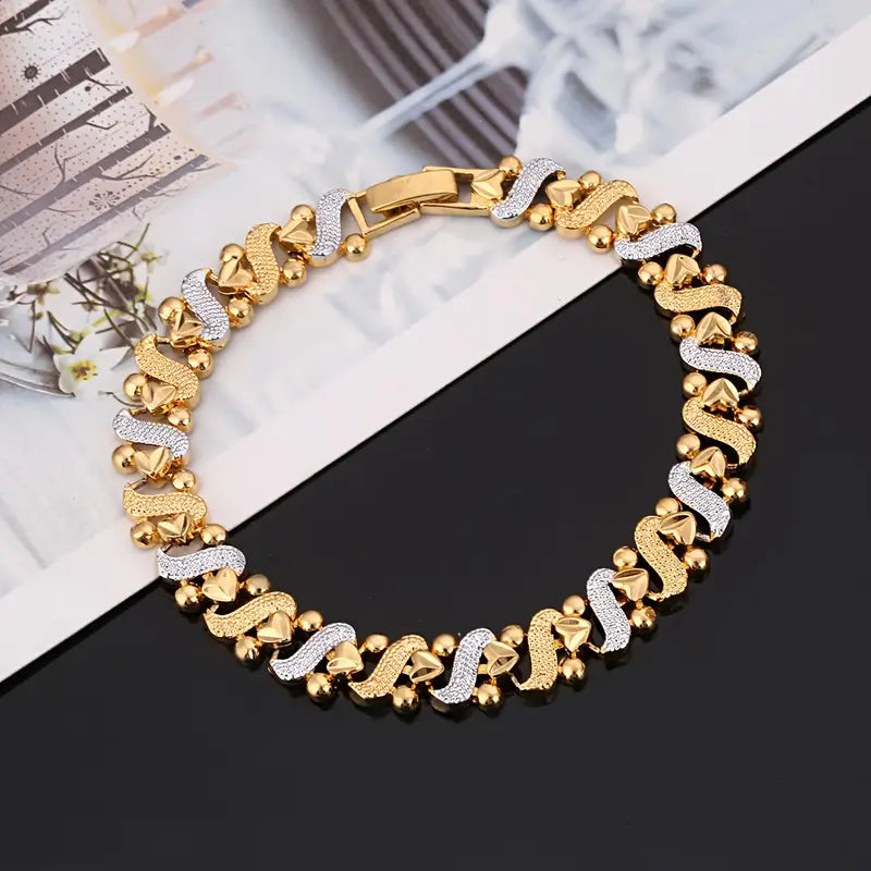 Golden Plated Heart Charm Bracelet, Elegant Boho Style Alloy Jewelry