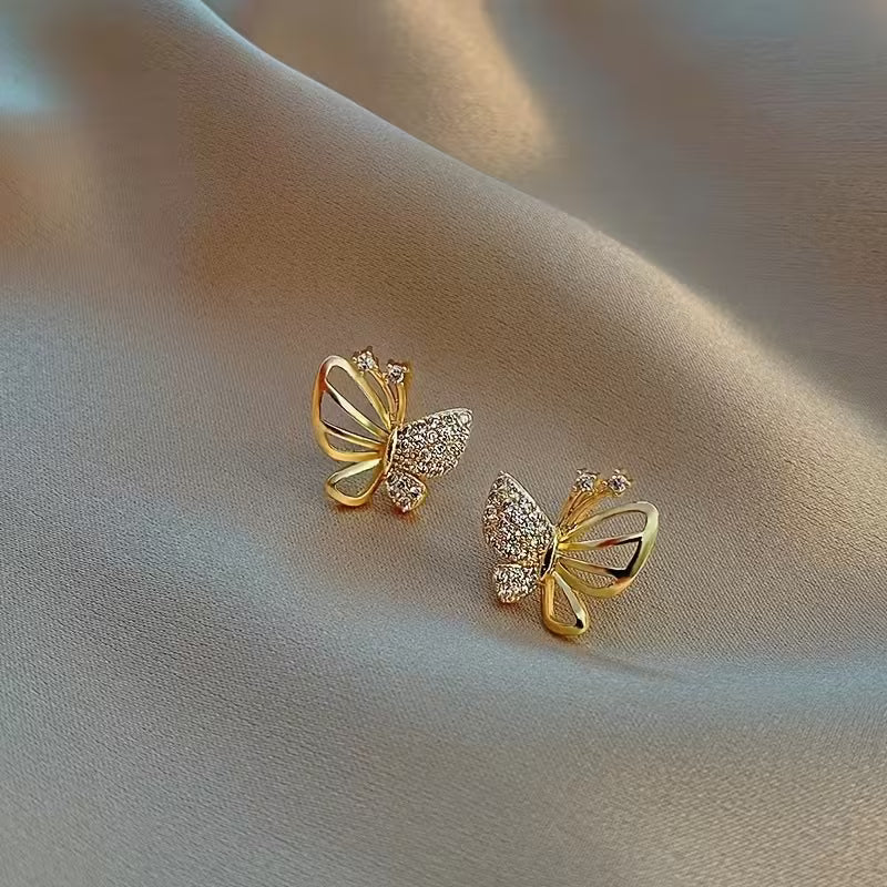 A Pair of Simple and Fashionable Butterfly-Shaped Earrings