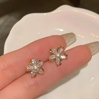 Women's Cubic Flower Stud Earrings - Elegant Vintage -Looking Flower Jewelry