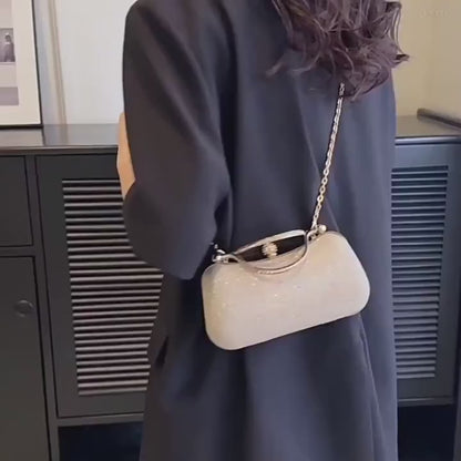 Rhinestone Shoulder Bag for Evening Events a Glossy Chain