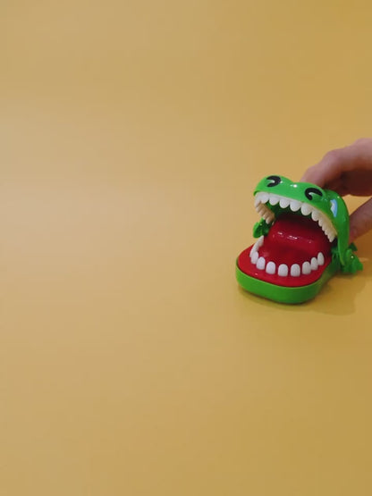 Toy Crocodile Game, Prank Game, Crocodile Tooth Pulling